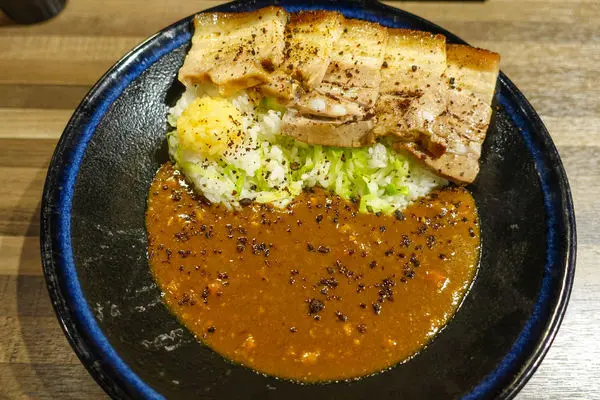 鷹流東京豚骨拉麵 極匠 - 豚骨咖哩飯上市