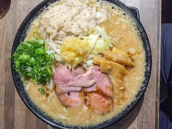 鷹流東京豚骨拉麵 極匠 - 縈繞不散的濃厚豚骨味