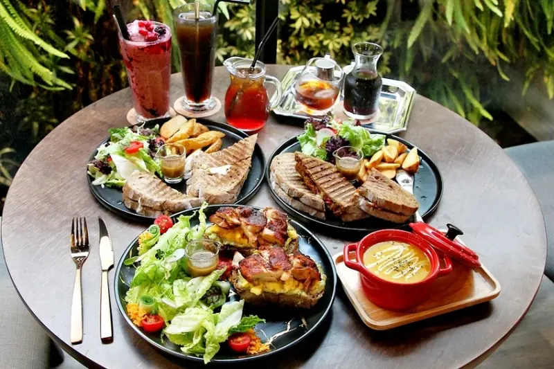 台中南屯，木門咖啡推陳出新，開放式三明治不止美拍更是好好食。 - 微笑Joe幸運