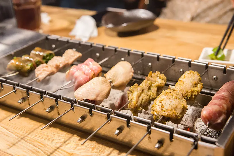 |食|台中西區 轉轉轉的烤肉【爵】旋轉串燒