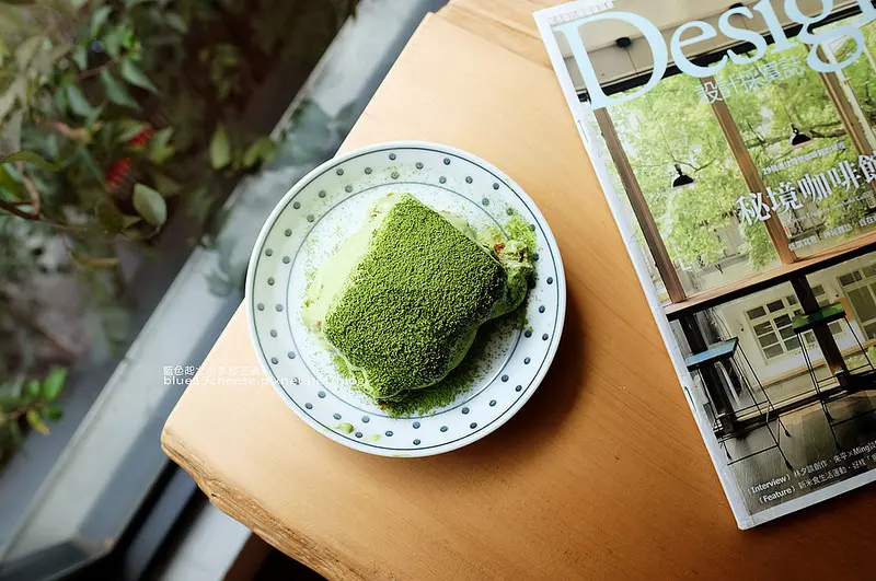 【台中北區】Kusabi+Cafe-日式裝潢氛圍.小庭院.巷弄老宅木質調咖啡館.採用京都森半抹茶.三明治.抹茶提拉米蘇.和風朝午食.鯛魚燒.咖啡.篤行國小附近 - 藍色起士的美食主義