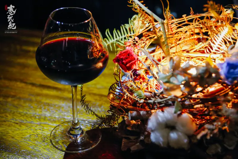 【中肯‧食記】inn 飲 咖啡茶酒專門店‧民生社區｜優惠平實開瓶價格‧舒適人文紅酒品酩空間！