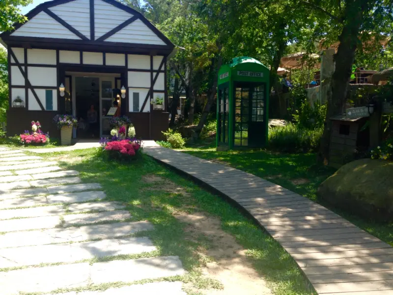 [卓蘭]Vilavilla魔法莊園 鄉村爐烤半雞