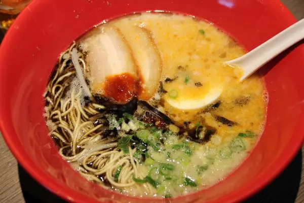 【一風堂】從日本落腳桃園高鐵站