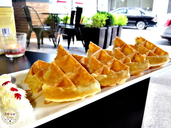 （招待）2015.08.14 -【高雄】霍克伯爵EARL HAWK　手搖飲料大突破！！英式唐寧伯爵茶碰上韓式ＱＱ鬆餅，想不到竟能激盪出如此美妙的火花！愛上了．離不開了❤