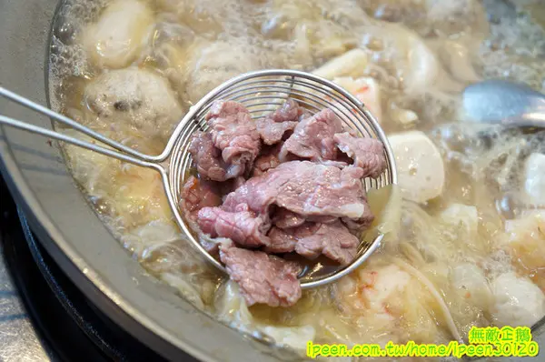 【台南-中西區】現宰溫體牛x每天直送..意外撞見中天記者採訪~《上牛村牛肉火鍋》        
      