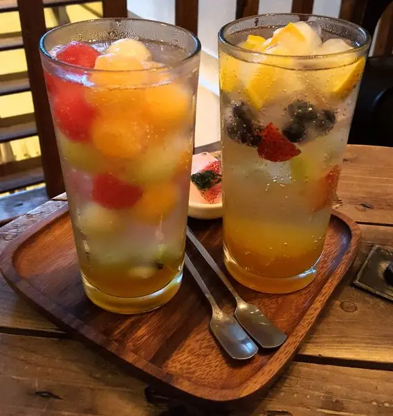 高雄食記 【Bonnie sugar】新堀江夢幻系甜點舖子，令人失望的一訪，可惜粉絲頁沒有評價可以按QQ