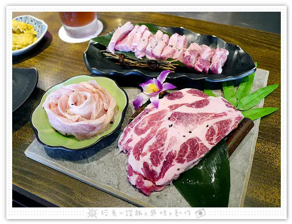 [高雄食記] 1928燒肉總鋪~專人貼心代烤服務！左營巨蛋深夜食堂！極上雙人套餐之伊比利豬！附搭莫凡彼冰淇淋！(自由總店)