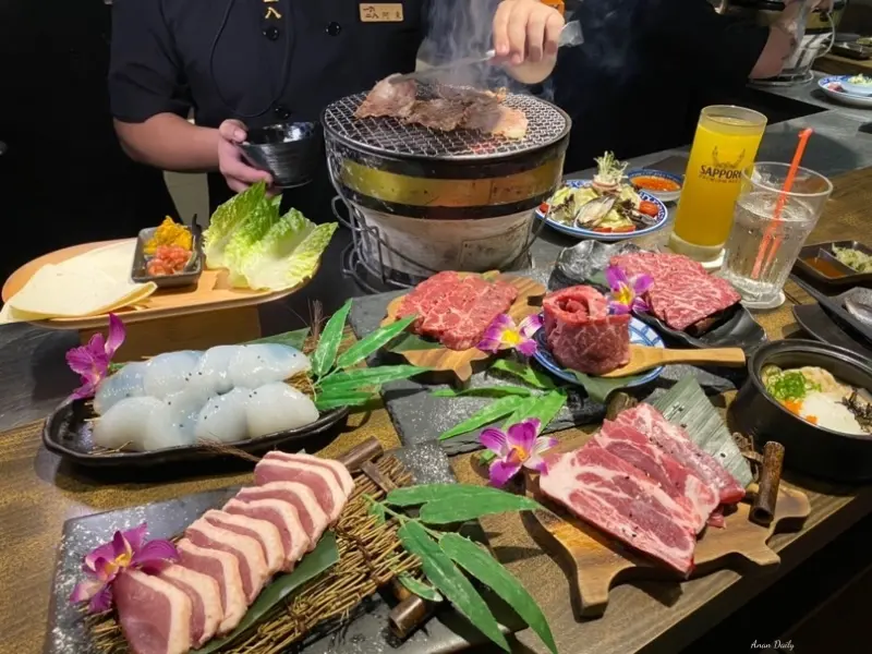 | 高雄美食 |全程專人服務坐等吃超享受燒烤/約會慶生大口吃肉首選/1928燒肉總鋪