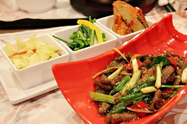 茶自點複合式餐飲