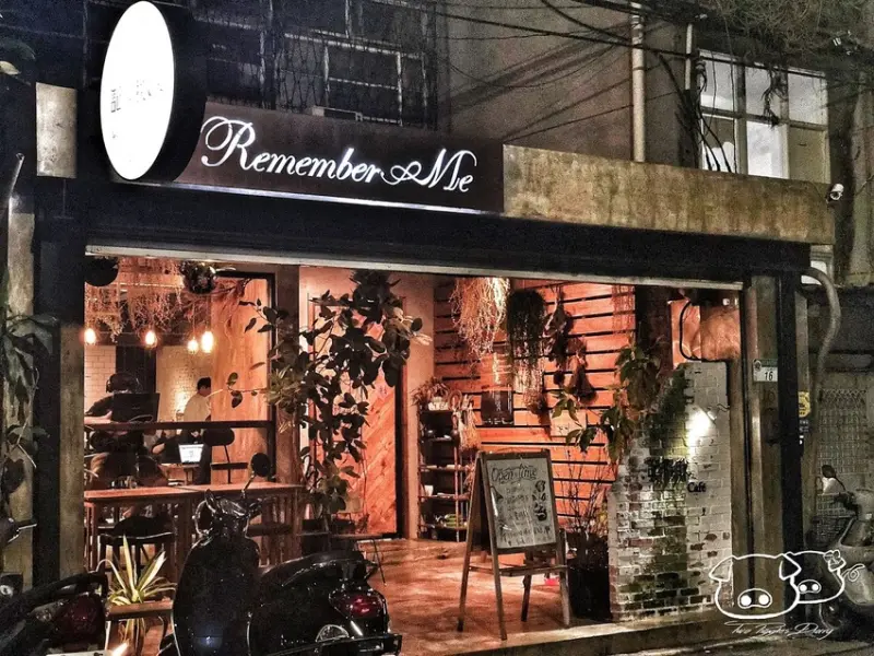 [食記]Remember Me_記得我．Café_ 隱藏在小巨蛋附近巷弄的夜貓咖啡廳