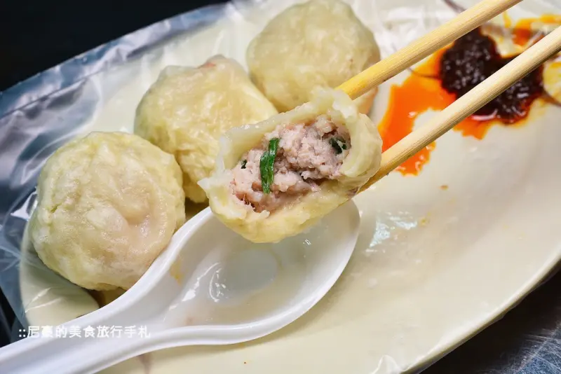 [新北新莊] 江吔手工傳統小籠包 皮薄餡飽湯汁鮮甜 中平路美食早餐推薦 江也小籠包湯包食記 含菜單價位營業時間