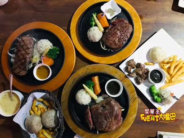 史堤克先生牛排菜單價位大公開》台中黎明路公益路美食必吃小吃餐廳～推薦無骨牛小排、老饕牛排、超級沙朗。