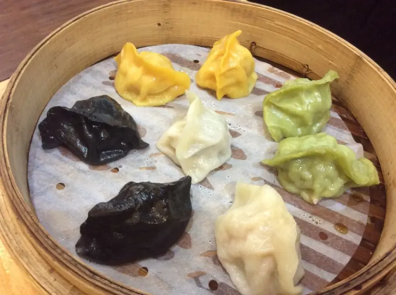 天母美食【海餃七號】彩色湯包˙七彩餃類...幸福的好滋味