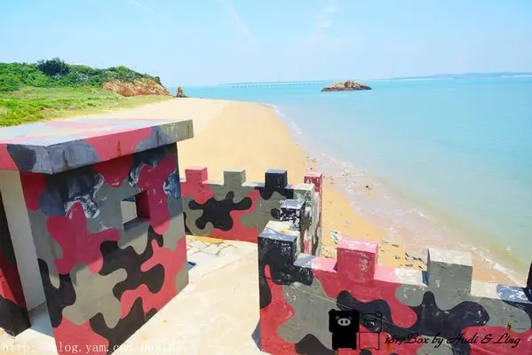 【金門。烈嶼】將軍堡。臨海興建Ｌ型碉堡