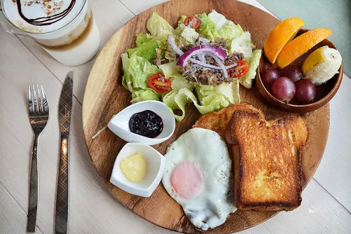 紙箱外的貓腳印(貓的美味之夢二店)早午餐