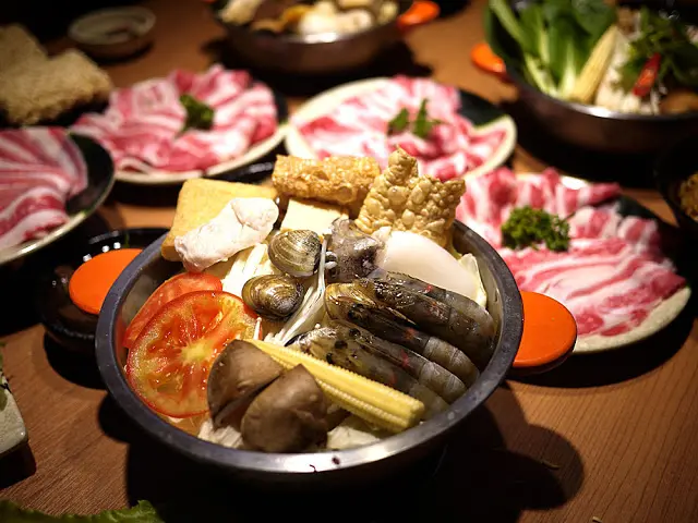 
台中麻辣火鍋約訪│沒那個屁股千萬別來吃鬼椒一番鍋(美村店)的大辣
