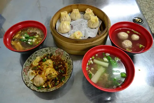 驚嘆美食!!名店手藝竟隱身巷弄之中!?雲林斗六-點心樓