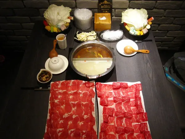 【台北市】肉食主義者最愛涮涮鍋物-方圓涮涮屋(撫順店)