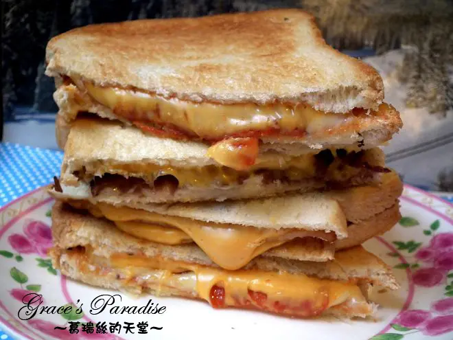 【網購美食】熱樂煎爆漿乳酪三明治，看了忍不住就想買來吃看看，真的會爆漿阿！還有甜點也很好吃♥一袋女王。張立東推薦