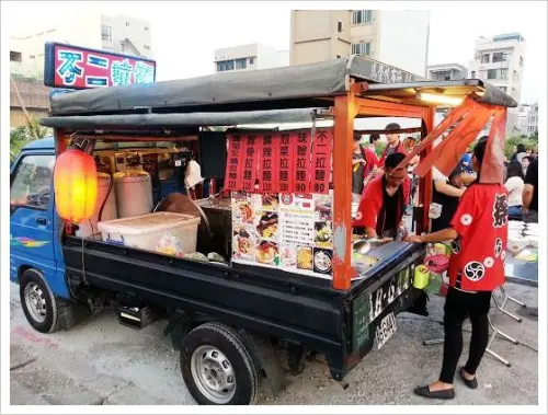 【豐原】不二拉麵。深夜食堂之鬼爪／戰車／肋排／厚切拉麵 <西勢路&豐原大道口>