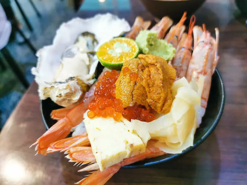 (中和區美食/中和日式料理)揚日式料理(生魚片蓋飯),網友大推超威的生魚丼飯,客製化丼飯,中和巷弄美食,無法訂位