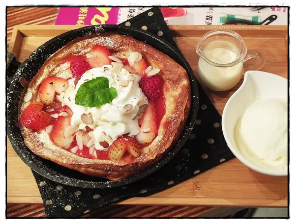 【台北】捷運市府站。免費wifi/早午餐/三明治/咖啡「Café Café 」評價兩極的