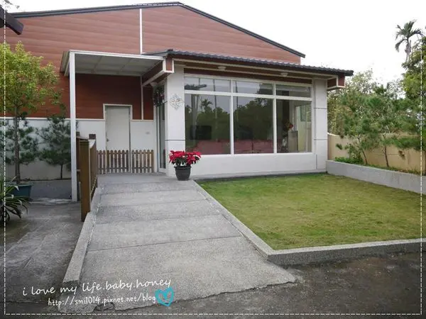 【嘉義住宿】竹崎 山合院休閒民宿。草皮、空地、烤肉，親子包棟的好選擇。鄰近阿里山、竹崎、奮起湖