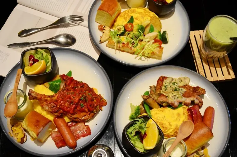 高雄美食_MATTONI Deli Cafe 馬多尼生活餐坊│高雄美術館餐廳推薦、早午餐超澎湃，完全飽到天靈蓋~ - 愛伊特candy的分享樂園