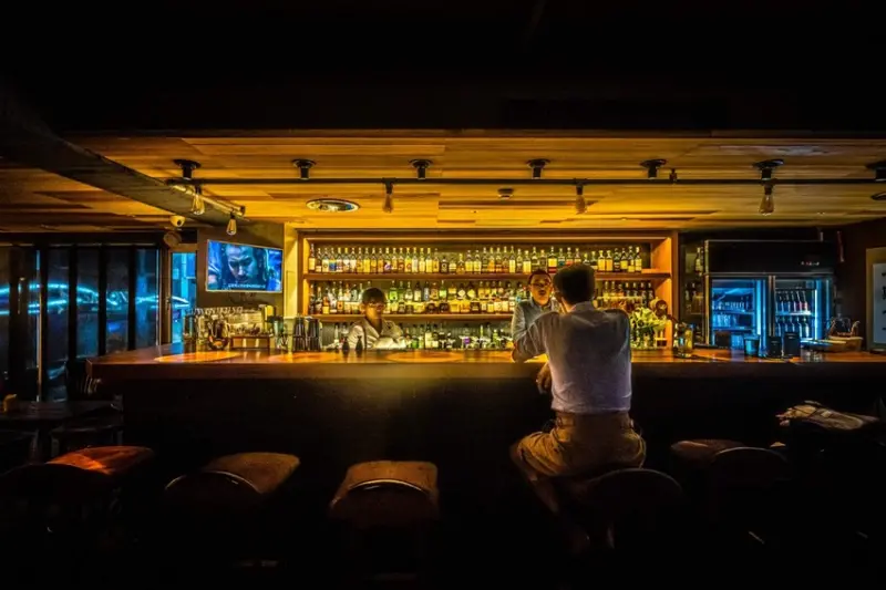 【2019高雄酒吧地圖】Inn Bistro 城市夜裡的燈塔