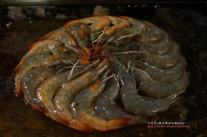 【台北美食】中山國中站 唯鮮水晶石板燒肉 台北復興店 創意燒肉吃到飽 現場DJ氣氛HIGH!