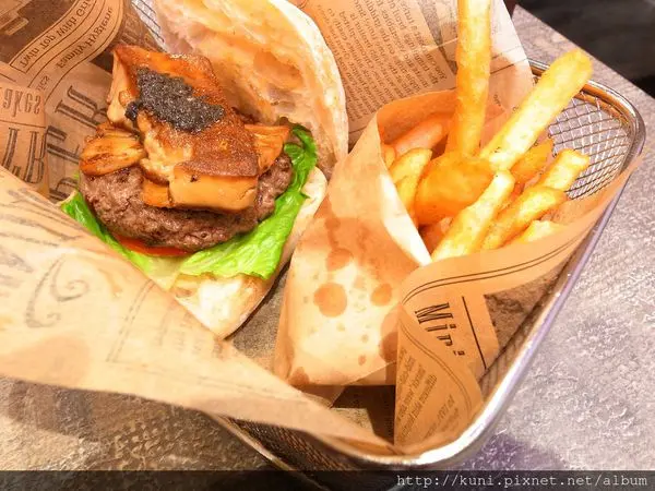 GRD3日誌---06082015 Burger Ray：添加鴨肝的心臟病堡