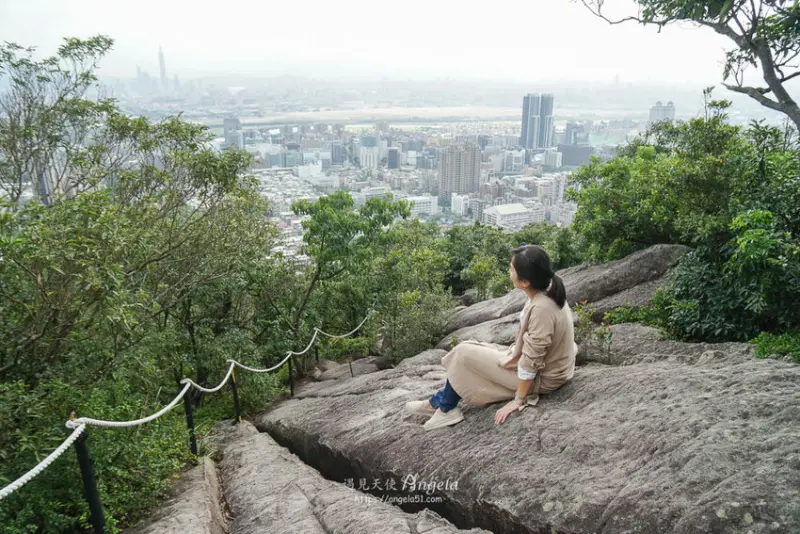 內湖金面山親山步道 登爬大岩壁眺望台北市景 - 遇見天使~Angela