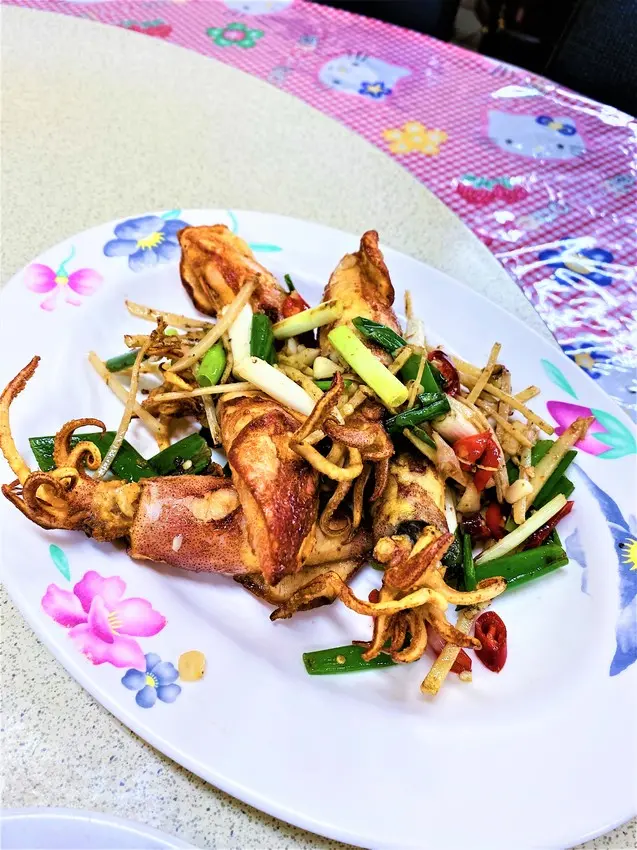 [台北台式]板橋新埔站「大同口快炒海鮮店」便宜料實無雷快炒店/蔥薑小卷鮮嫩好無敵/食材新鮮份量足/平價老牌快炒店/附菜單