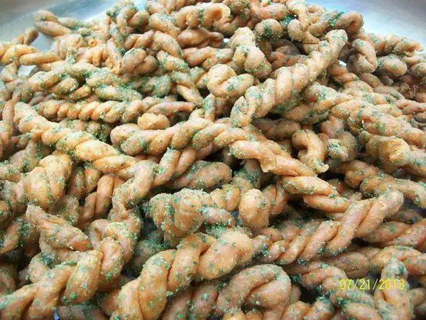 【食記】小琉球 旅遊 最夯 麻花捲 伴手禮  