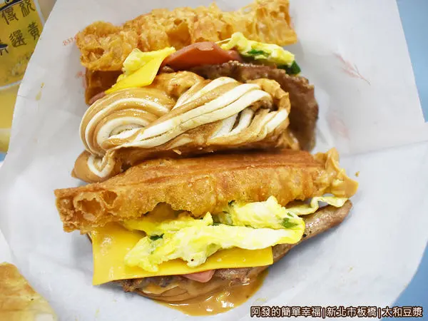 巨無霸夾餡饅頭： 太和豆漿/ WalkerLand窩客島整理提供 未經許可不可轉載