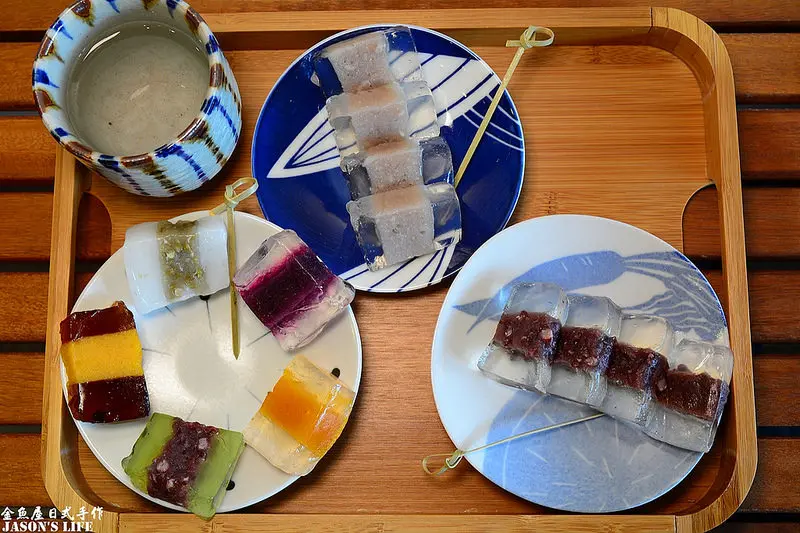 【台中│美食】喚起兒時記憶的零嘴，日式涼糕更為精緻，使用多種天然食材製作內餡，好吃沒負擔。金魚屋日式手作