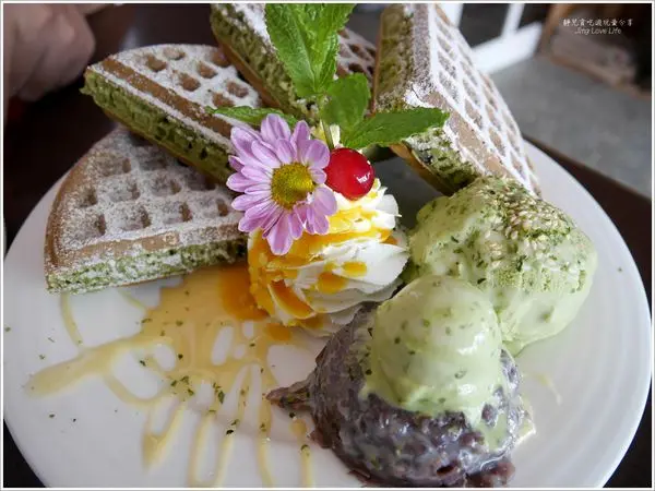 ★食★新北。江子翠站→【182pancake】驚豔的宇治金時抹茶紅豆鬆餅及創意的12小時法式鬆餅