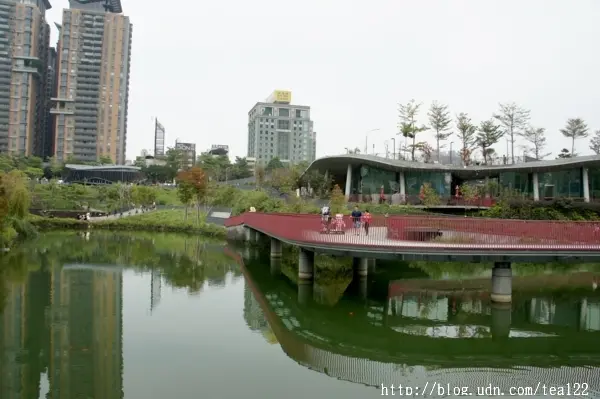 台中住宿推薦《逢甲夜市住宿》鼎隆國際商旅
