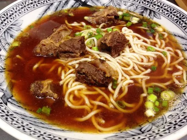 [松山機場]老董牛肉麵