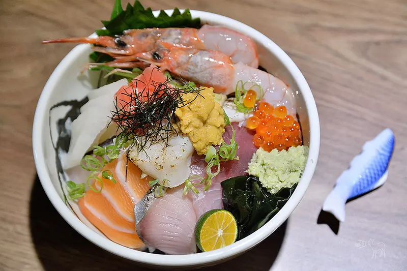 肥猫漁夫 生魚片海鮮丼飯180元起