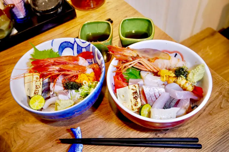 [台北中山] 春神來了就要吃肥貓漁夫人氣海鮮丼櫻花醋飯