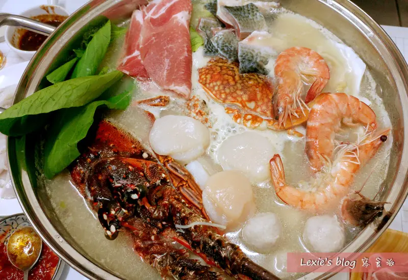 網購宅配海鮮火鍋料-樂天市場極好食【貝里斯龍蝦鍋】名不虛傳的痛風系料理!!