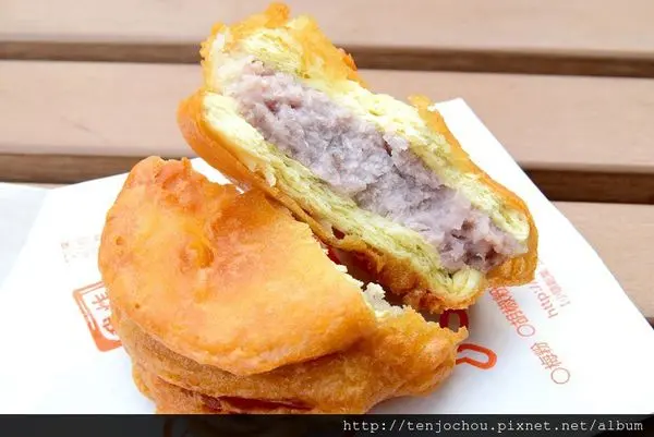 花花，甲飽沒【台北食記】我炸你吃芋頭餅 愛玩客推薦！緣自南投草屯的古早味美食 台大公館小吃推薦