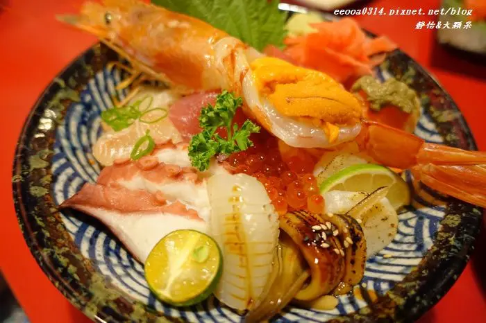 【板橋日本料理】八八食堂♥超平價美味的日本料理 壽司.拉麵.丼飯.定食 用餐無低消 不收服務費!!