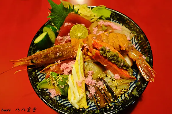 【新北板橋】※免費抽獎※ 八八食堂 板橋車站美食 - 爆滿十多種海鮮的超值天使紅蝦丼，平價、豐盛，有家庭親切感的美式日本料理(邀約)