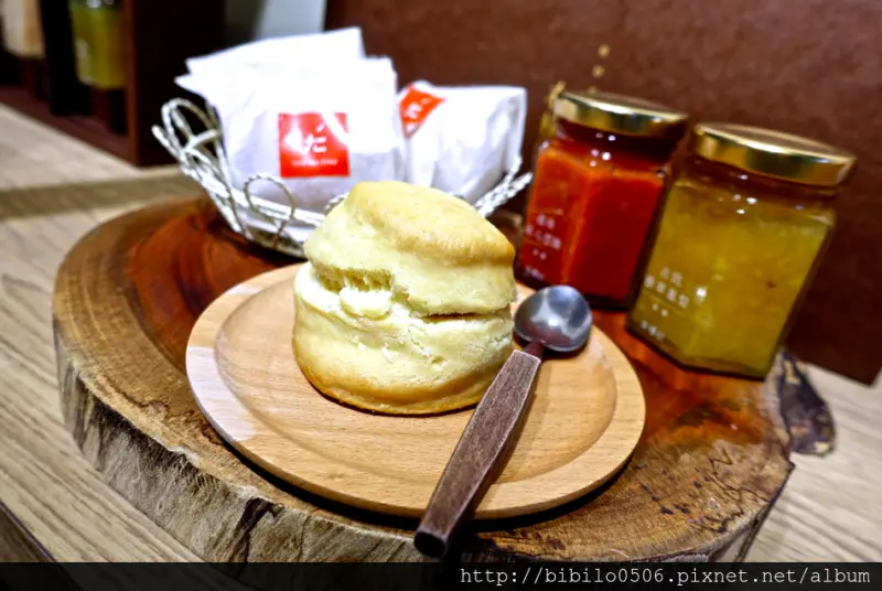 台北大安 終於走進隱身在巷內的手作天然店 在欉紅本鋪 Red on Tree台灣水果做的季節性商店