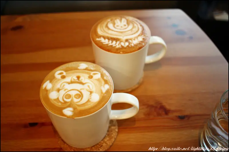 [ 東門站美食 ] 小米酒咖啡館～無聲咖啡館裡的超可愛拉花