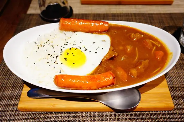 │食記│台北/佐藤咖哩Sato Curry♥日式咖哩飯│捷運六張犁站