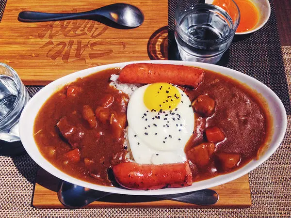 ［台北］佐藤咖哩Sato Curry  誘人半熟蛋平價美味的好吃咖哩 型男店員